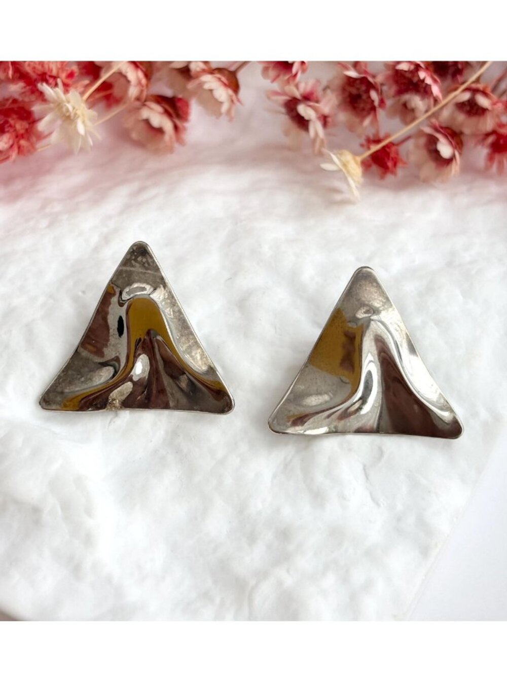 Modernist Triangular Shaped Silver Toned Wavy Vintage Post Back Stud Earrings